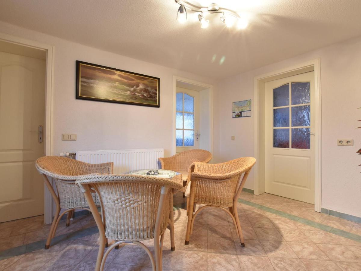 Classy Apartment In Boltenhagen With Terrace Luaran gambar